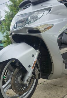 KYMCO 500 Xciting SLEVA - 2