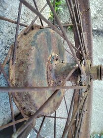 Přední kolo Ariel - 2