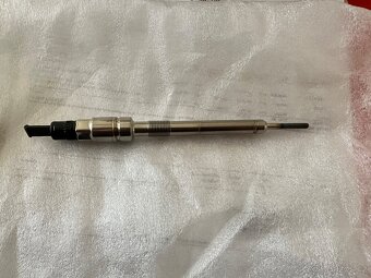 Žhavící svíčka 04L905061C - 2