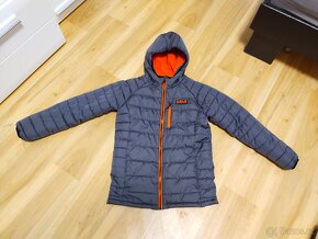 Lehčí zimní bunda 10-11 let - 2
