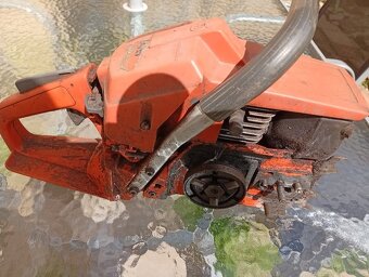 Husqvarna 246 na díly - 2