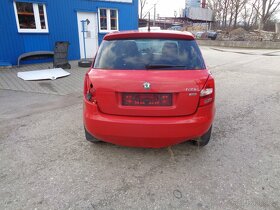 Škoda fábia II 1,2, 44kw, CHFA Rozprodám na náhradní díly - 2