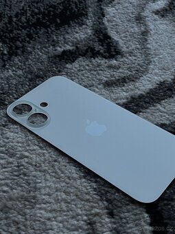 zadní sklo - kryt baterie iPhone 16 white - Bigger Hole - 2