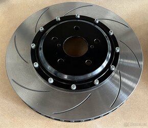 Predni nove kotouce Toyota GR Yaris - 2