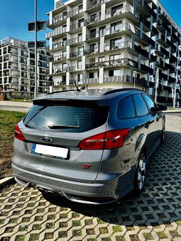 Ford Focus ST 184 kW - 2