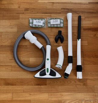 Vysavač Vorwerk Kobold VK200 - Kompletní set s příslušenství - 2