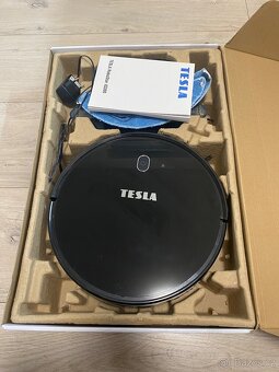 Prodám robotický vysavač TESLA iQ300 - 2