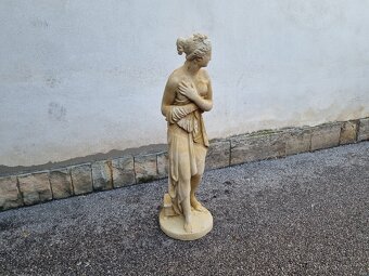 VELKÁ SOCHA ŘECKÉ DÍVKY 115 CM - 2