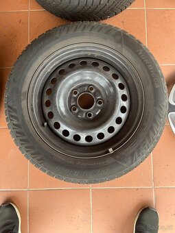 4 x Zimní pneu - Plechové disky - Poklice - 205/60 R16 - 2
