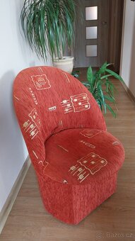 Malé křesílko s úložným prostorem - 2