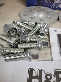 Rozšiřovácí podložky H&R 5x112 / 12mm - 2