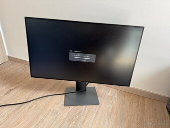 Dell 27” UltraSharp (USB-C 65w power delivery) - 2