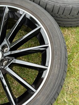 Letní černá kola - 215/40R17 (Disky + Gumy) - 2