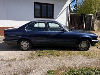 BMW 5 E34 520i 3 sady kol, bedny dílů 236000km - 2