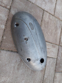 Jawa 250 kyvacka - kryt motoru - 2