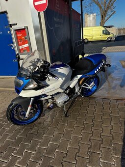 BMW R1100S - 2