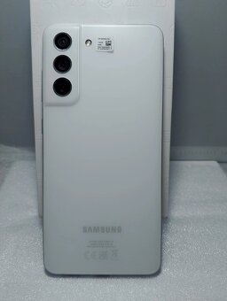 Mobilní telefon Samsung Galaxy S21 FE 5G 128GB bílá - 2