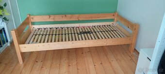 postel dřevěná + rošt + matrace 90x200 cm - 2