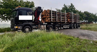 lesovůz Scania V8 R 520 6X4 - 2