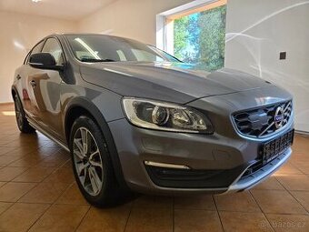 Volvo S60 Cross Country Summum 2,0d 140kW - 2