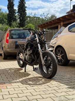 Yamaha XJ600 N Café Racer (bouraná) - 2