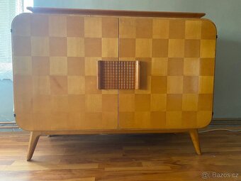 Bufet Jindřich Halabala 40.léta UP závody - 2