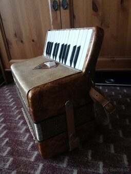 Akordeon - Harmonika  Rigoletto 48 basů + kufr - 2