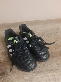 Obuv Adidas - turfy vel. 33 - 2