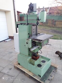 Nástrojařská frézka FN 20. - 2