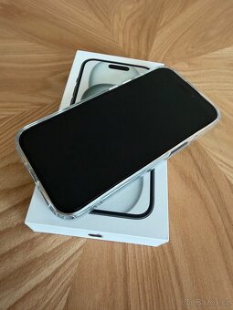 Prodám iPhone 15, černý - 2