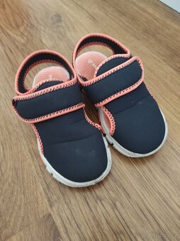 Sandály/boty vel. 26 zn. Reebok - 2