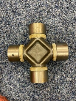 Kříž kardanu Iveco Eurocargo I-V - 2