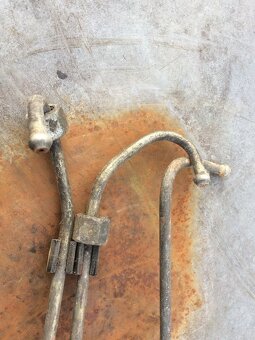 Trubičky ke vstřikovacímu čerpadlu - 2