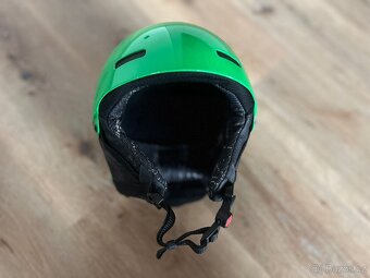 Dětská lyžařská helma UVEX - 2