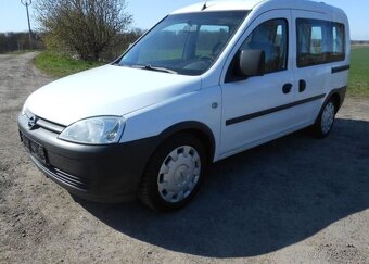 Opel Combo 1,4 66 kW Historie benzín - 2