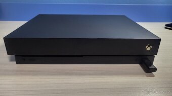 Xbox One X 1TB - 2