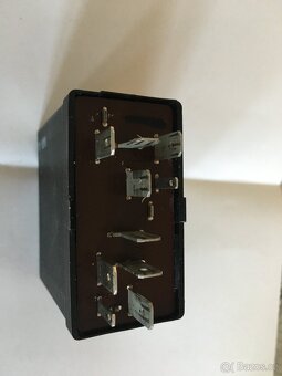 Ridici jednotka stahovani oken audi 441959257C - 2