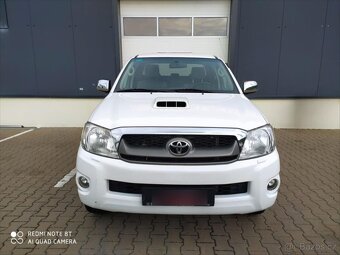 Toyota Hilux 2,5 D-4D Double Cab Terra (2010) - 2