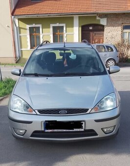 Ford Focus 1.6 benzin 74 KW. Rok 2004. Klima. Servis.kniha - 2