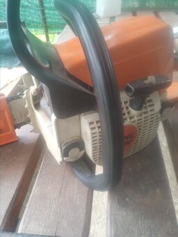 Motorová pila stihl 250 - 2