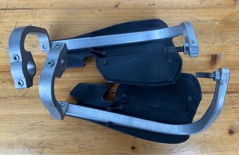 Blastry Barkbusters pro BMW R1200GS 04-12 - 2