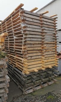 Dřevěné palety 1500x3000 - 2