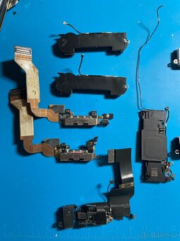Nabíjecí konektory a mikrofony pro iPhony 5,5s,4,4s,se (16) - 2
