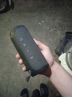 Prodám reprák JBL flip - 2