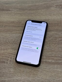 iPhone 11 pro 64GB (nová baterie) - 2