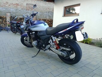 Suzuki GSX 1400 - 2