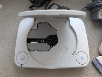 PlayStation 1 PS1 PSone + ovladač - 2