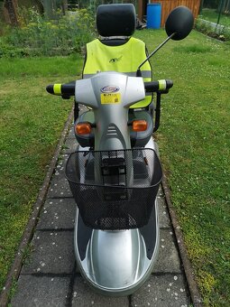 Elektrický invalidní vozík / skútr - 2