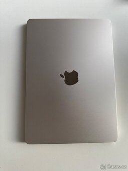 MacBook Air 13'' 2022 / M2 / 8GB / 256GB SSD / Starlight - 2