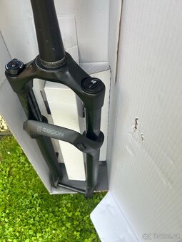 vzduchová vidlice RockShox Recon - 2